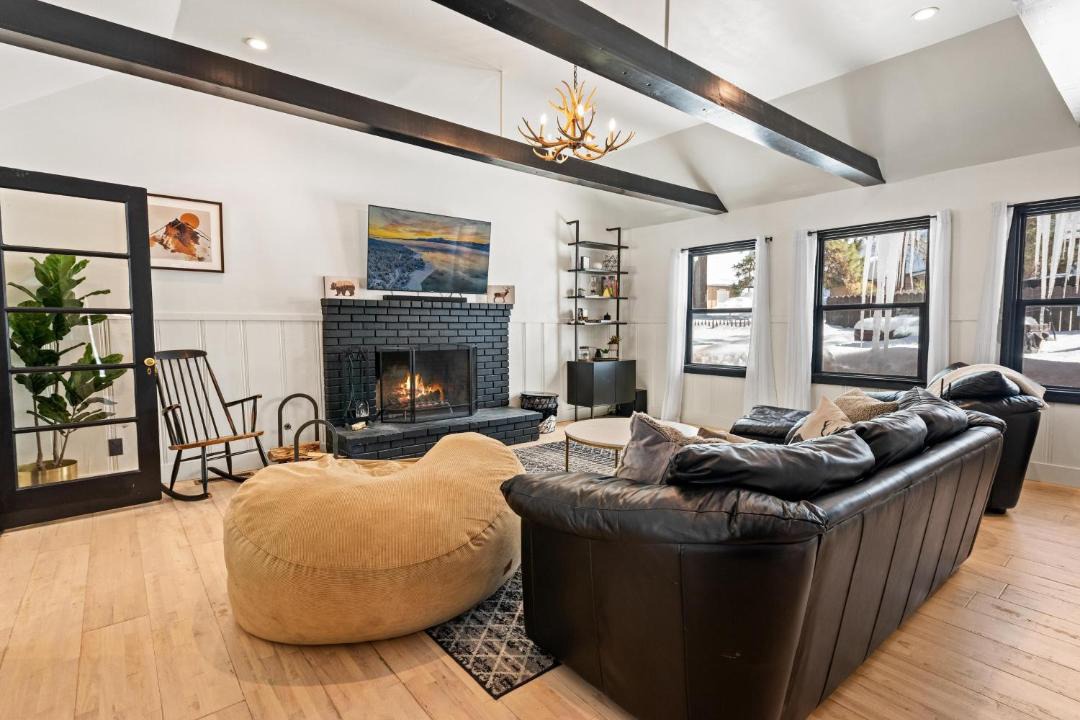 Photo of Livingroom in Boulder Bay