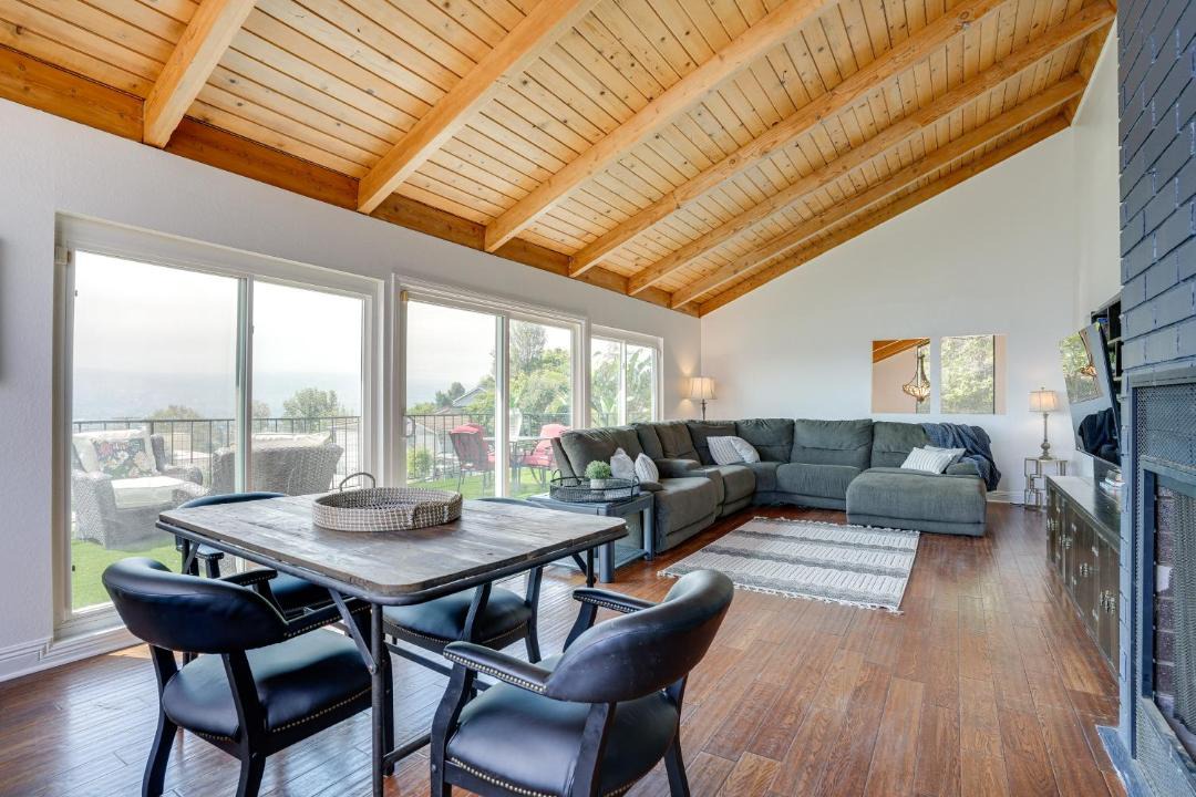 Photo of Livingroom in Santa Paula