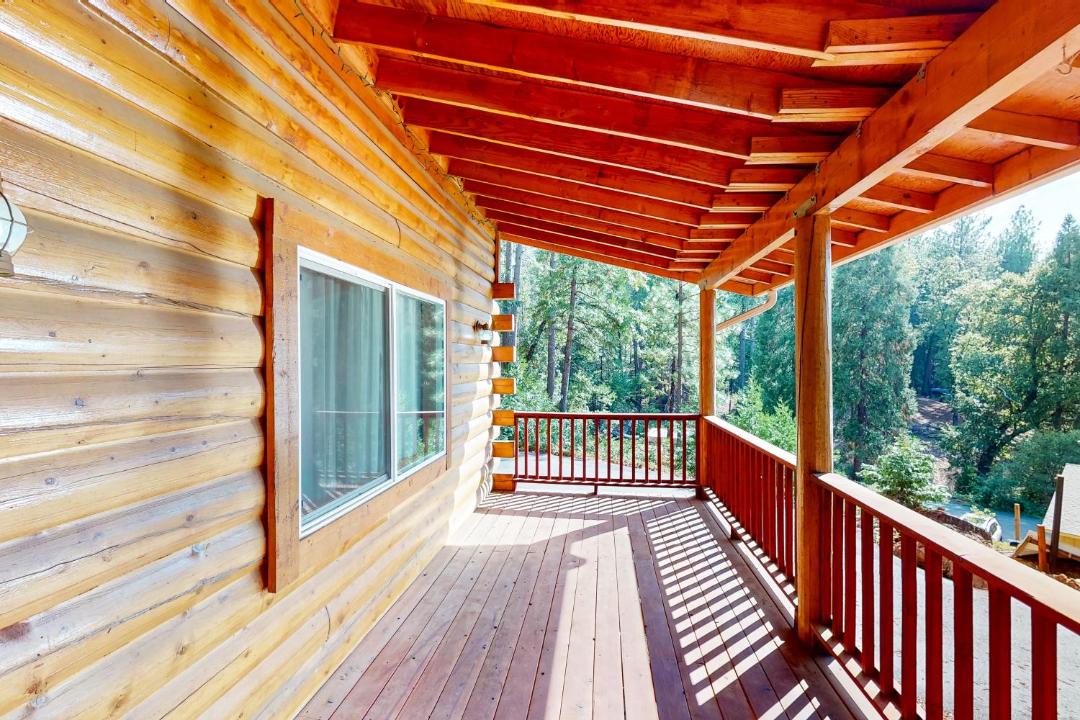Photo of Patio Balcony in Forest Meadows