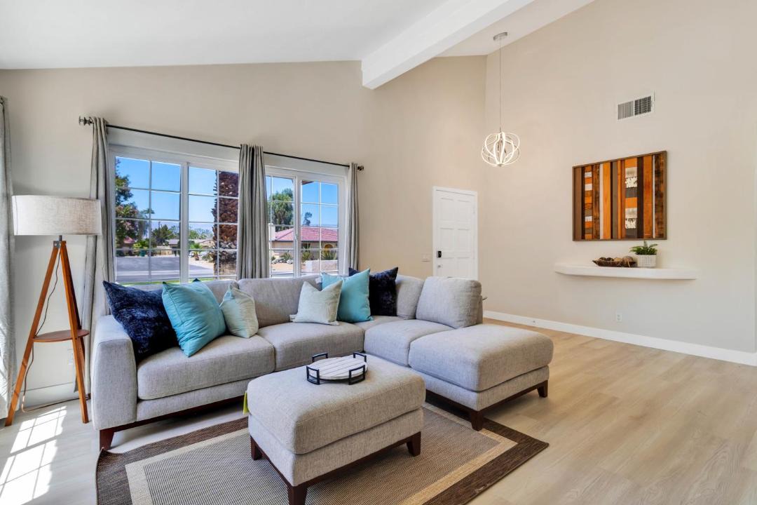 Photo of Livingroom in Bermuda Dunes