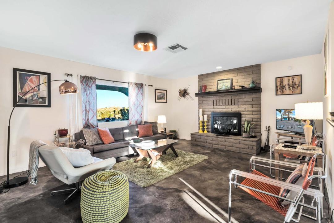 Photo of Livingroom in Yucca Valley