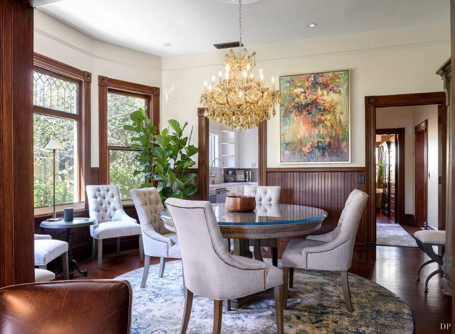 Photo of Livingroom in Santa Barbara