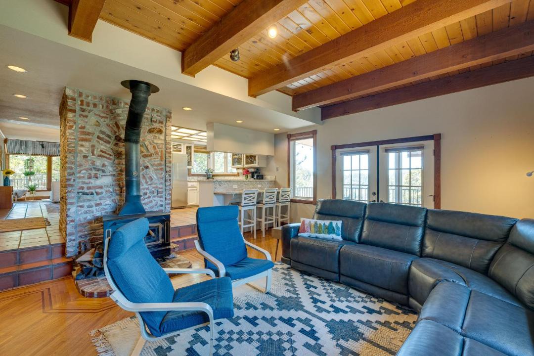 Photo of Livingroom in Auburn