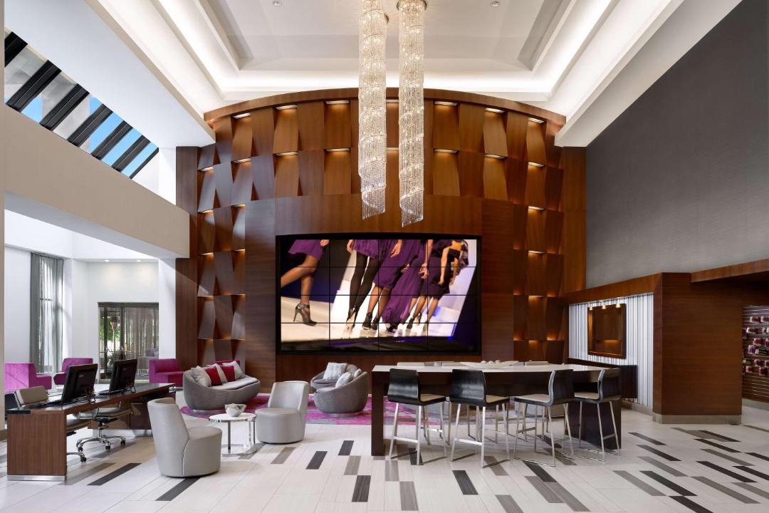 Photo of Livingroom in Warner Center