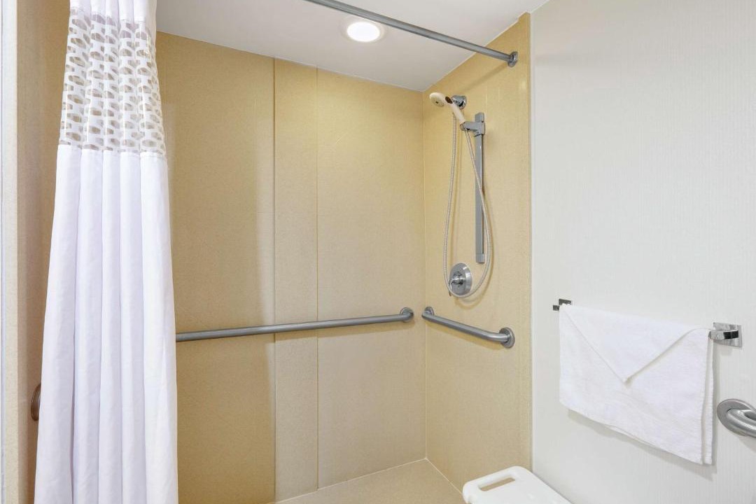 Photo of Bathroom in Harbor
