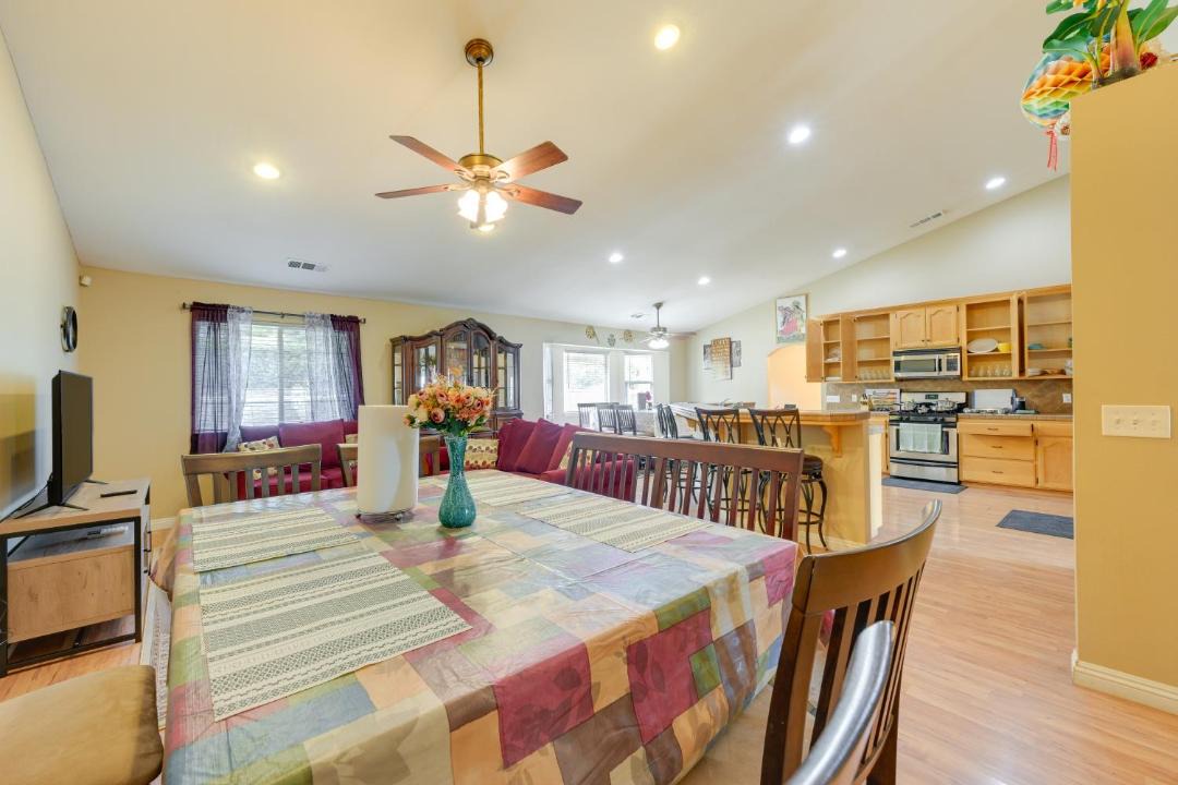 Photo of Livingroom in Porterville