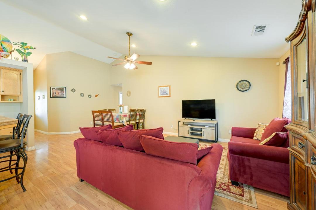 Photo of Livingroom in Porterville