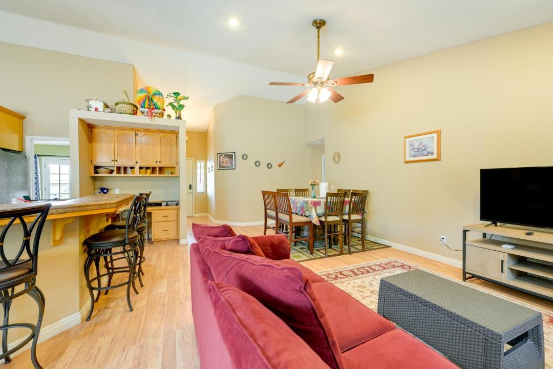 Photo of Livingroom in Porterville