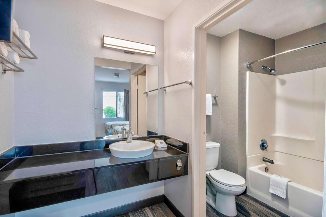 Photo of Bathroom in Marina