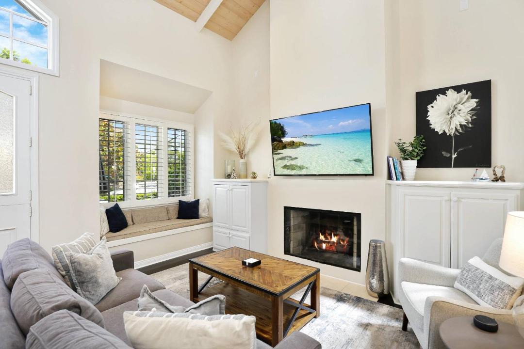Photo of Livingroom in Corona del Mar