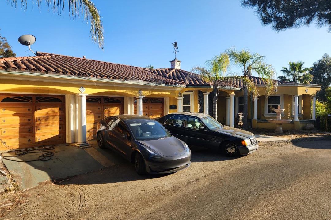 Photo of Others in Hollywood Hills