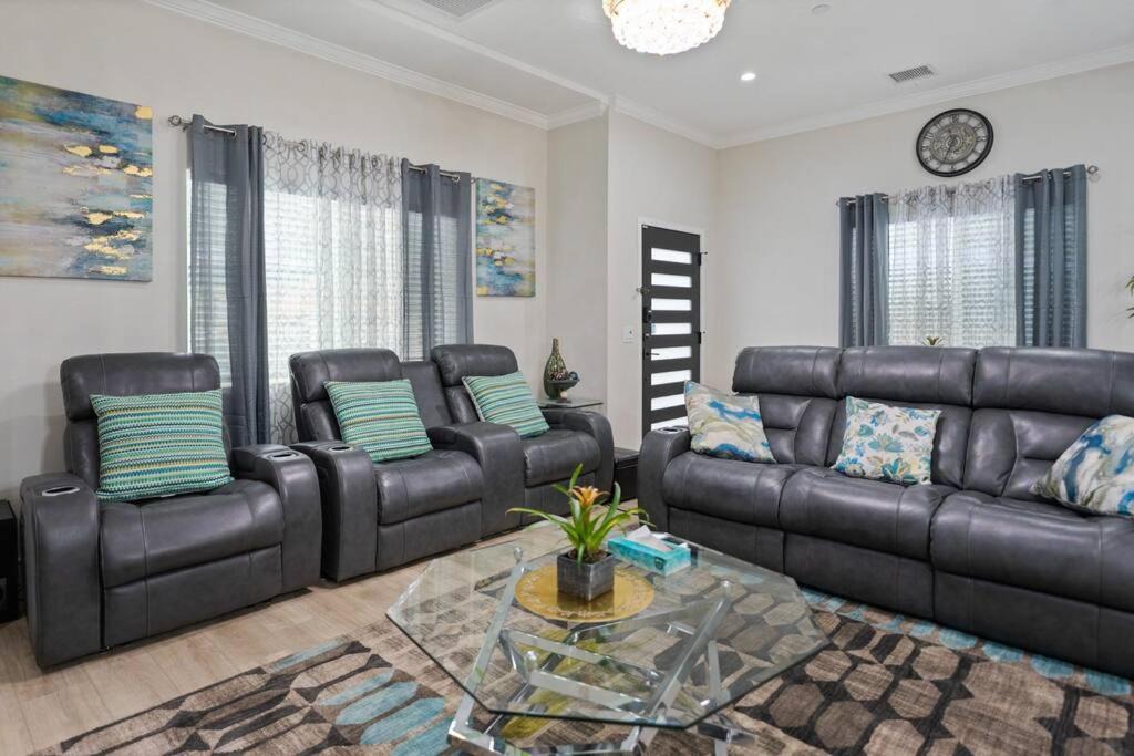 Photo of Livingroom in Eagle Rock