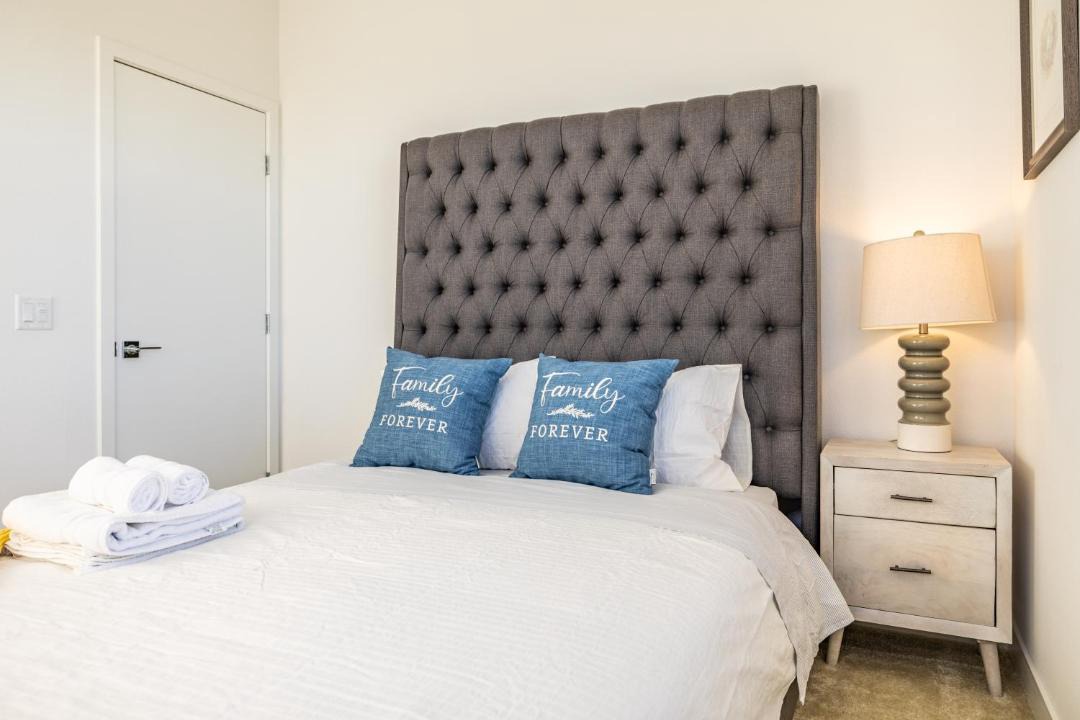 Photo of Bedroom in Anaheim Resort
