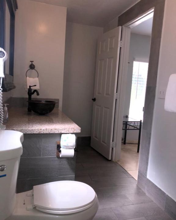 Photo of Bathroom in Olancha