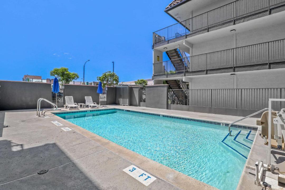 Photo of Patio Balcony in Central Escondido