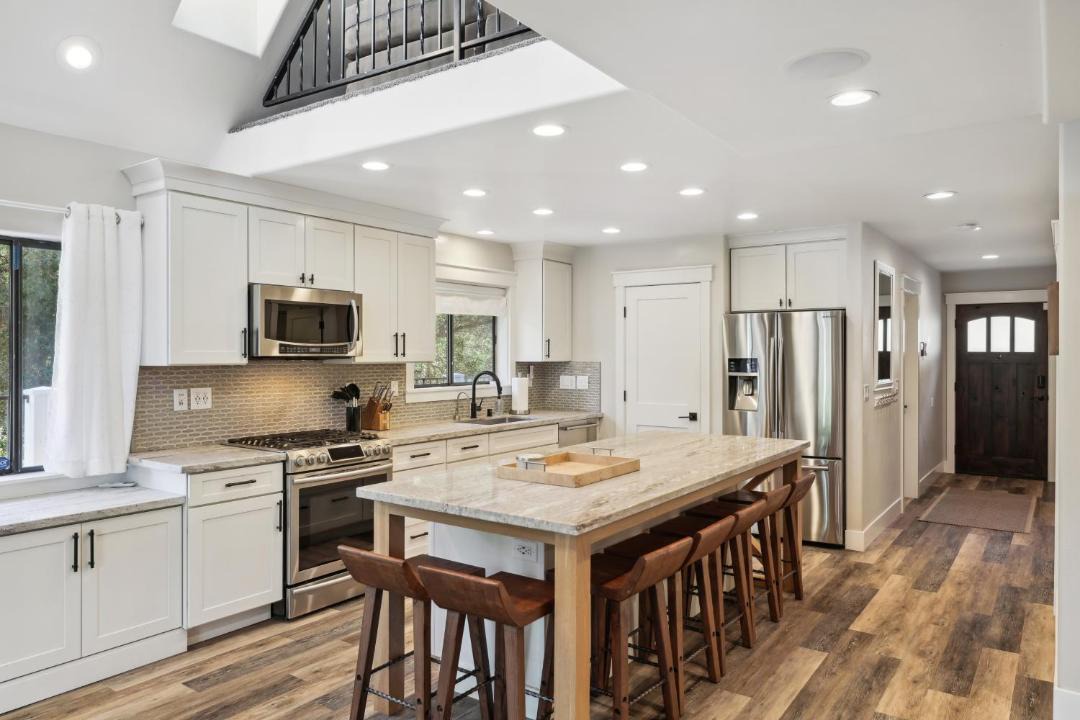 Photo of Kitchen in Groveland