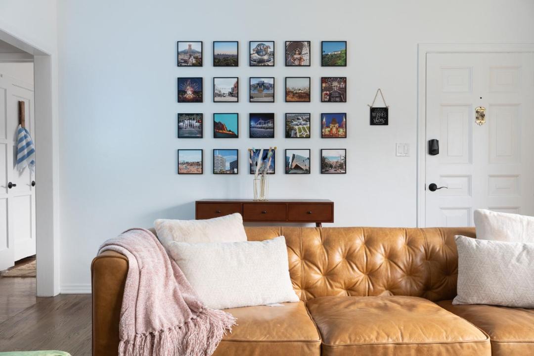 Photo of Livingroom in NoHo Arts District