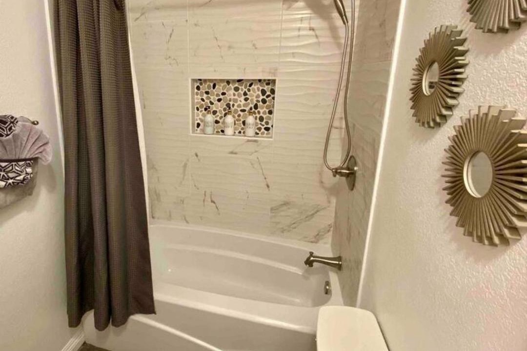 Photo of Bathroom in Racquet Club West