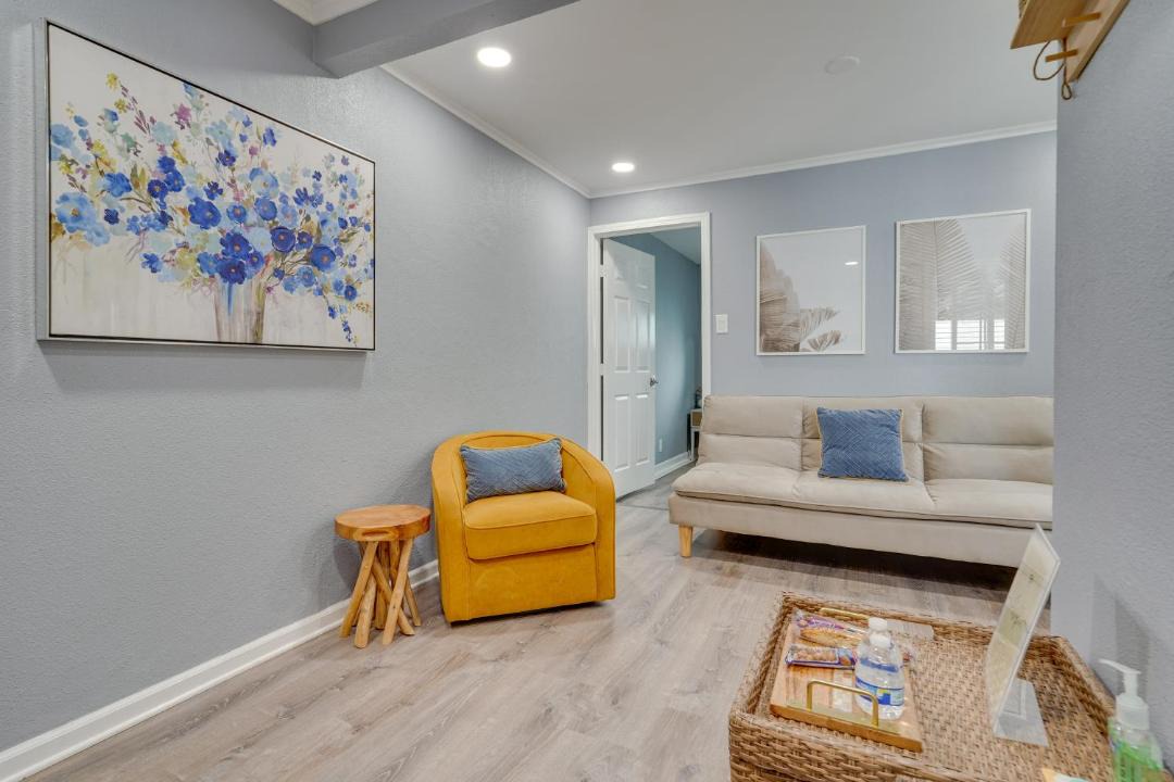 Photo of Livingroom in Ashland