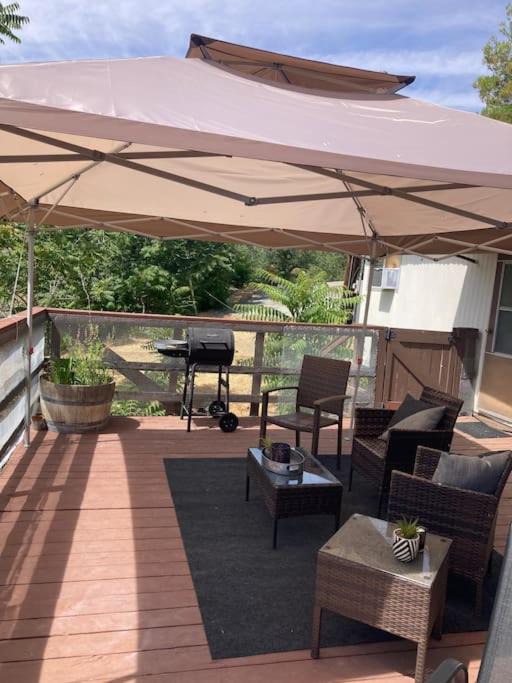Photo of Patio Balcony in Wofford Heights