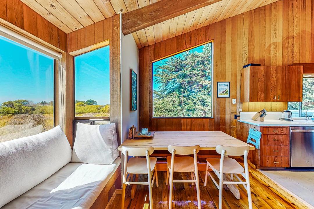 Photo of Livingroom in Sea Ranch