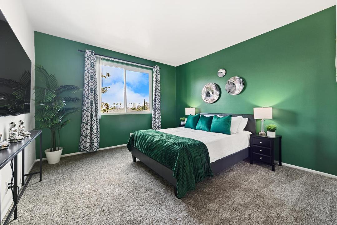 Photo of Bedroom in Beverly Grove