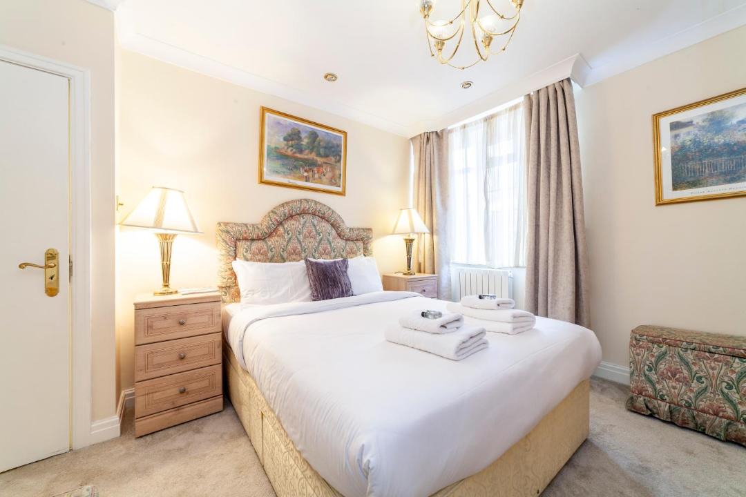 Photo of Bedroom in Belsize