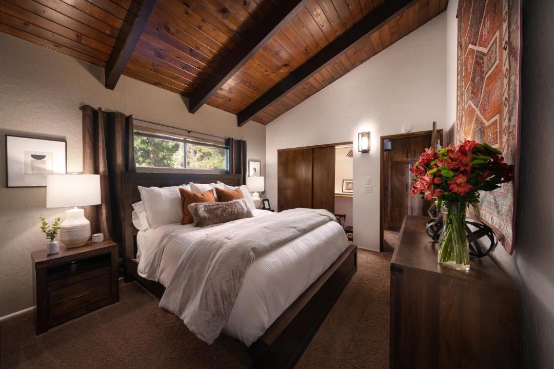 Photo of Bedroom in Lake Arrowhead