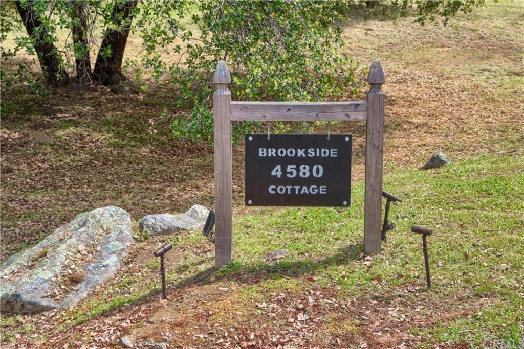 Photo of Others in Mariposa