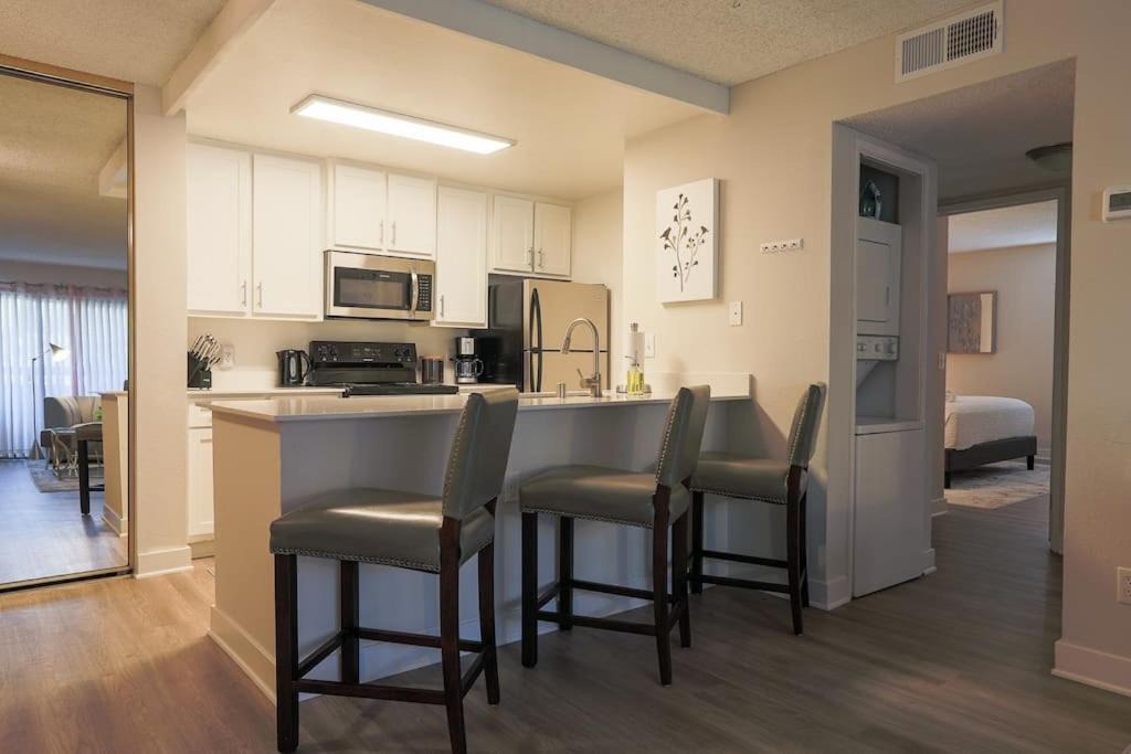 Photo of Livingroom in Ivey Ranch - Rancho Del Oro