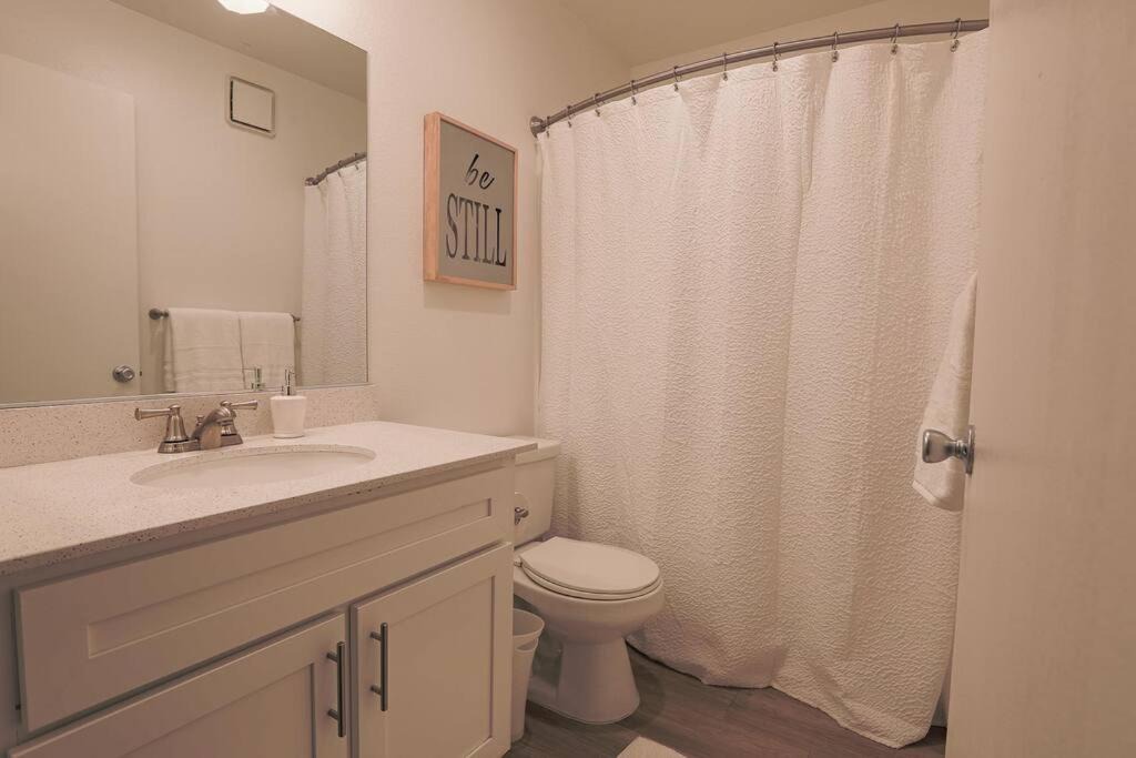 Photo of Bathroom in Ivey Ranch - Rancho Del Oro