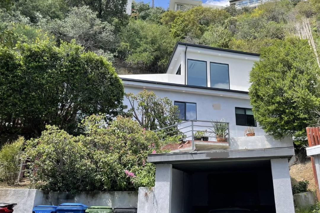 Photo of Others in Beachwood Canyon