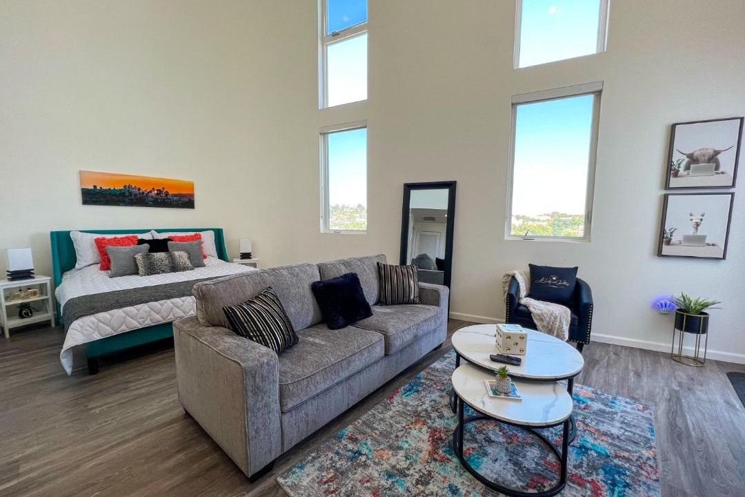 Photo of Livingroom in Historic Filipinotown