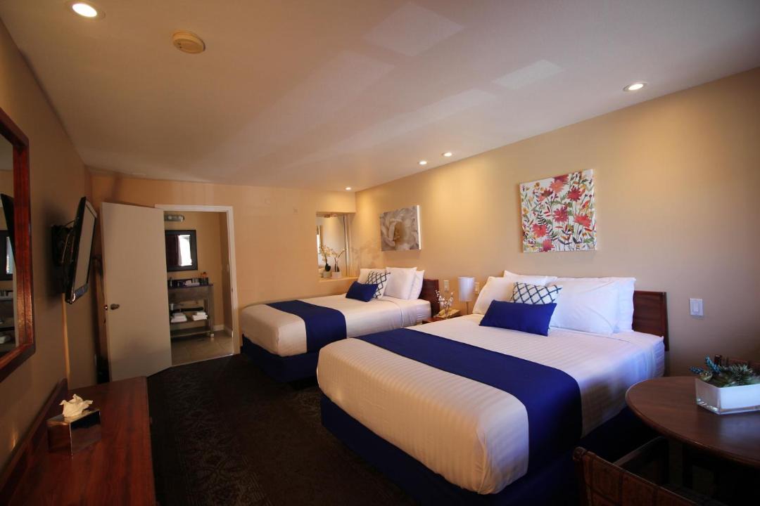 Photo of Bedroom in NoHo Arts District