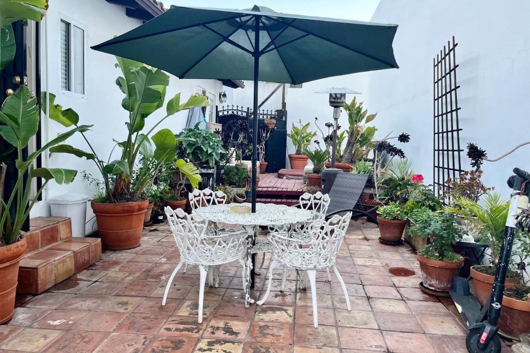Photo of Patio Balcony in Hollywood Hills