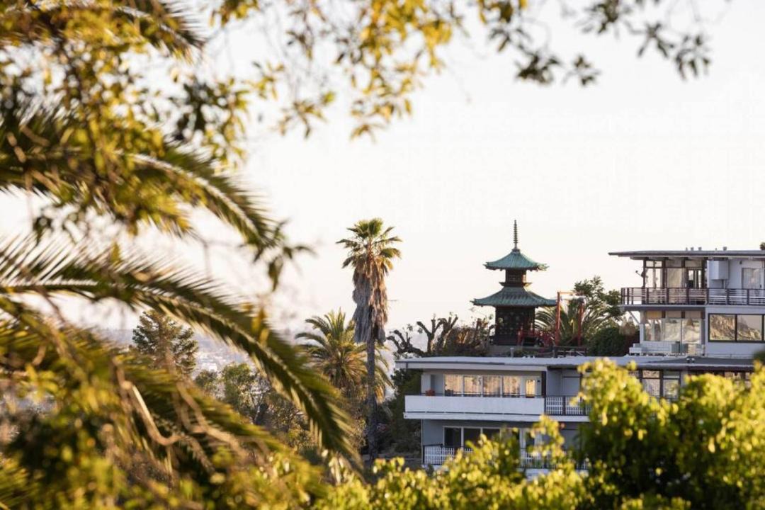 Photo of Others in Hollywood Hills