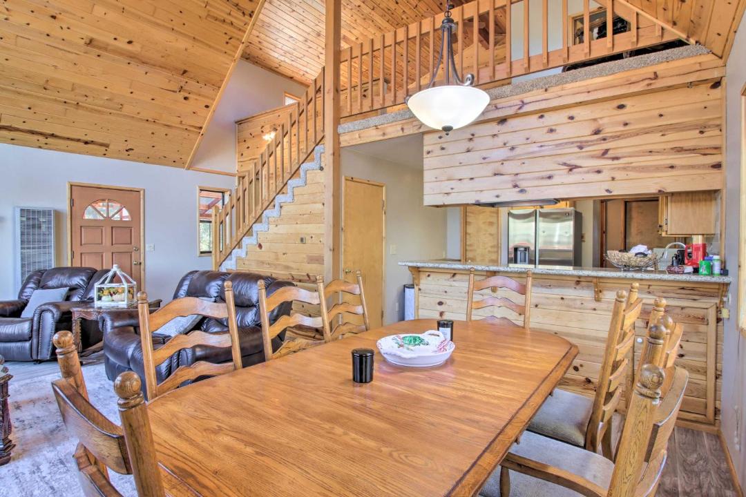 Photo of Livingroom in Pine Mountain Club