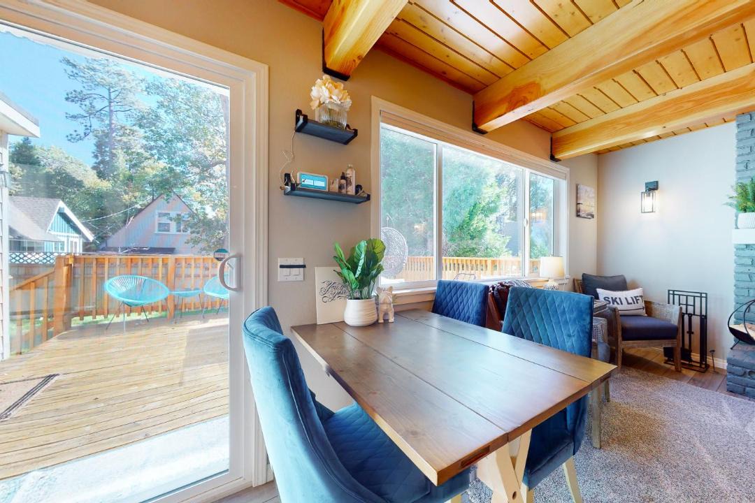 Photo of Livingroom in Cedar Glen