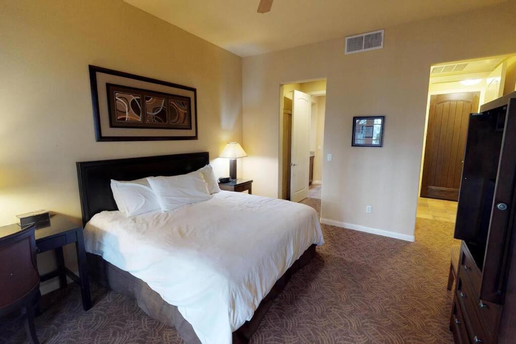 Photo of Bedroom in La Quinta