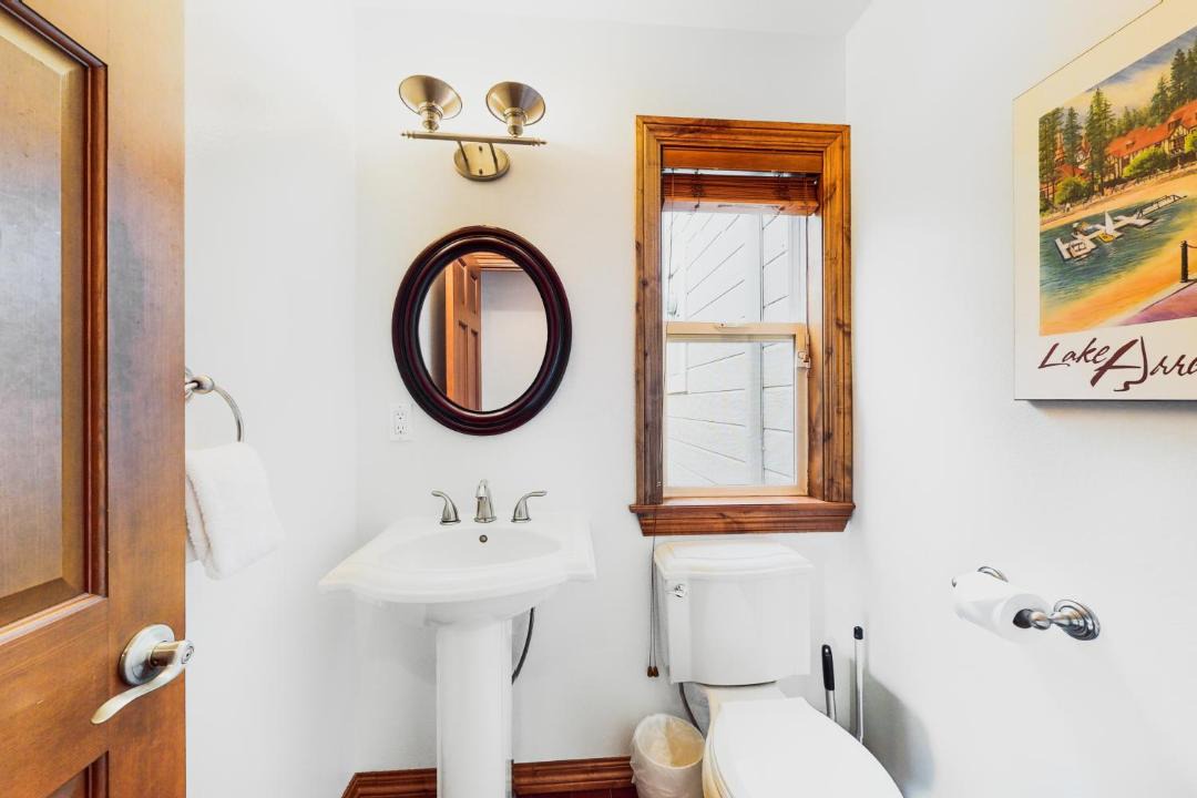 Photo of Bathroom in Lake Arrowhead