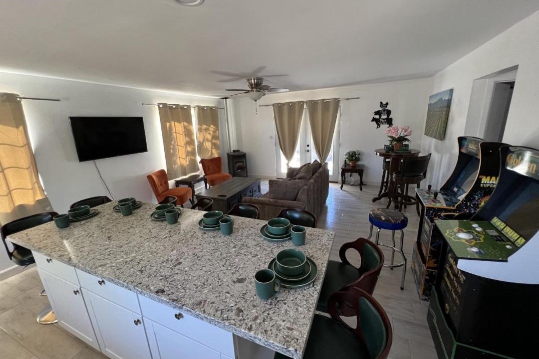 Photo of Livingroom in Lake Isabella