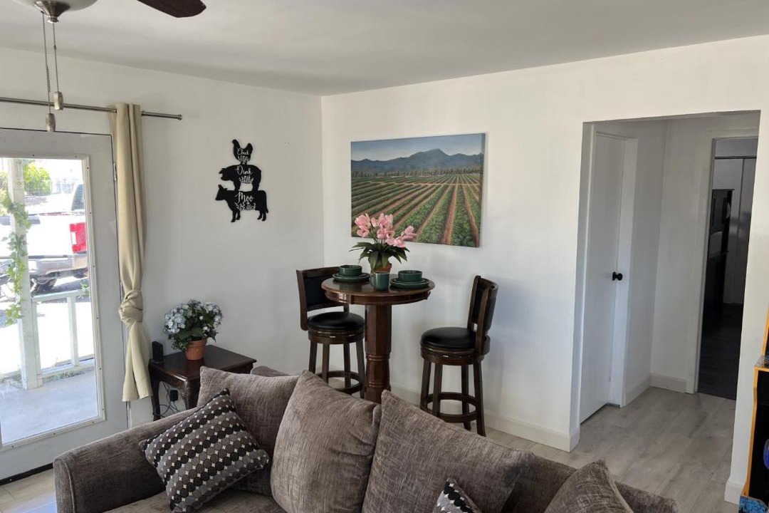 Photo of Livingroom in Lake Isabella