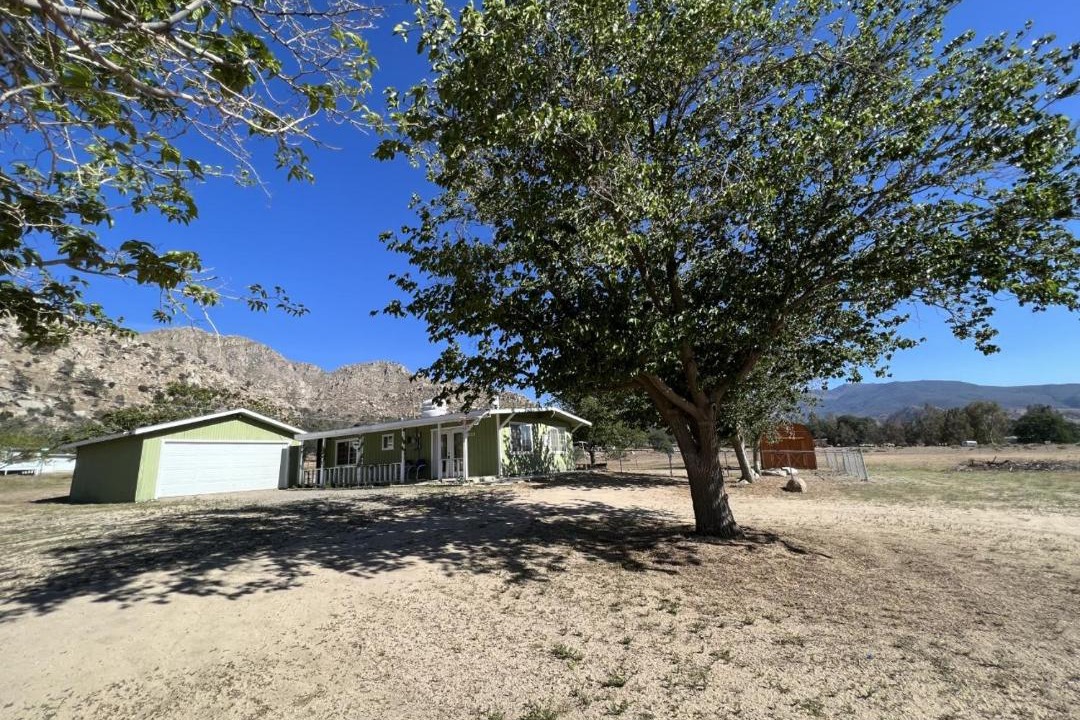 Photo of Buildings in Lake Isabella