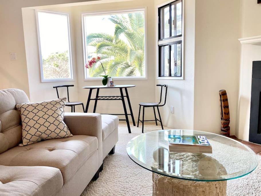Photo of Livingroom in Carpinteria