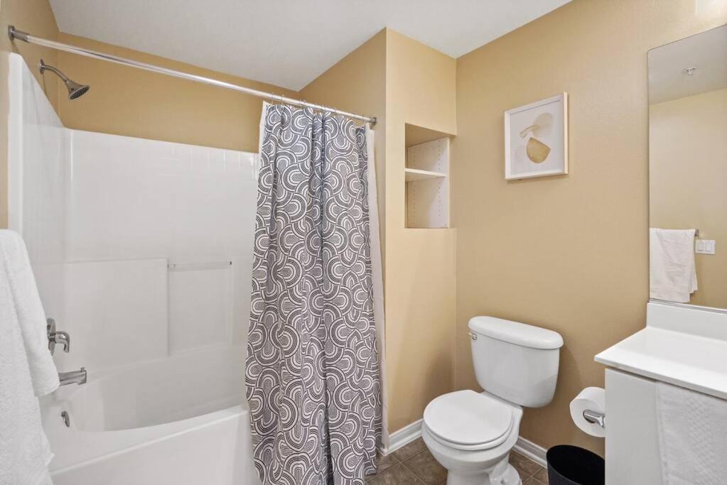 Photo of Bathroom in Orange