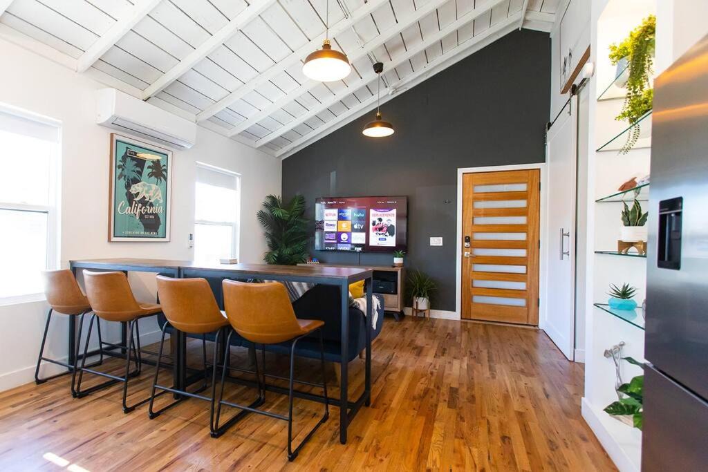 Photo of Livingroom in Santa Ana