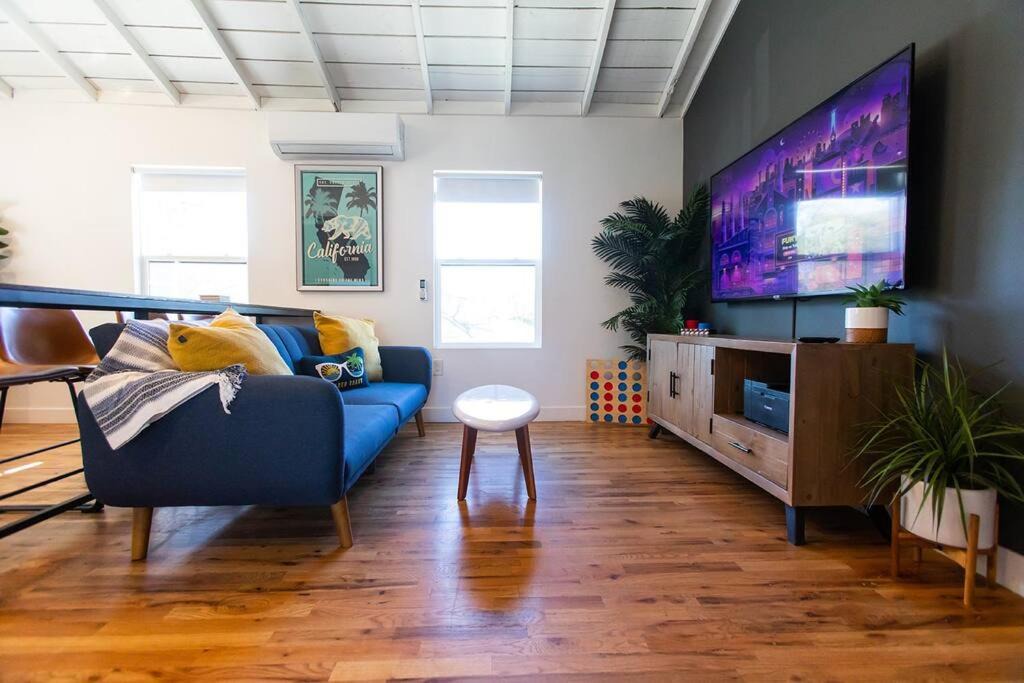 Photo of Livingroom in Santa Ana