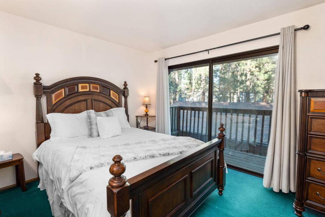 Photo of Bedroom in Summit Estates