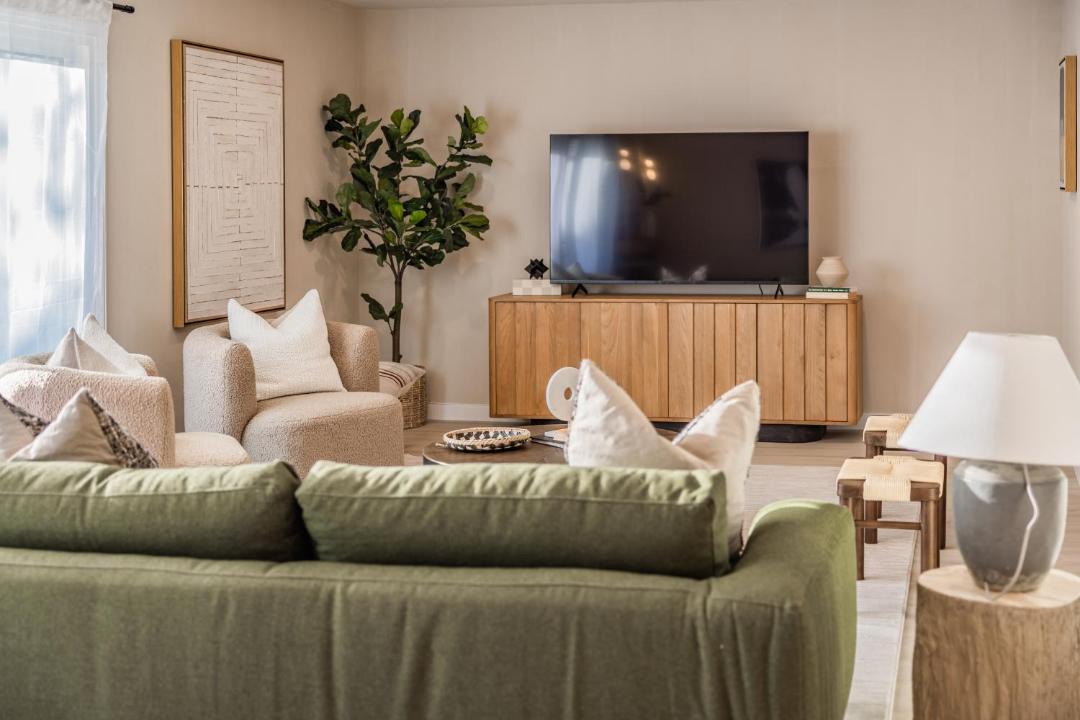 Photo of Livingroom in Fullerton