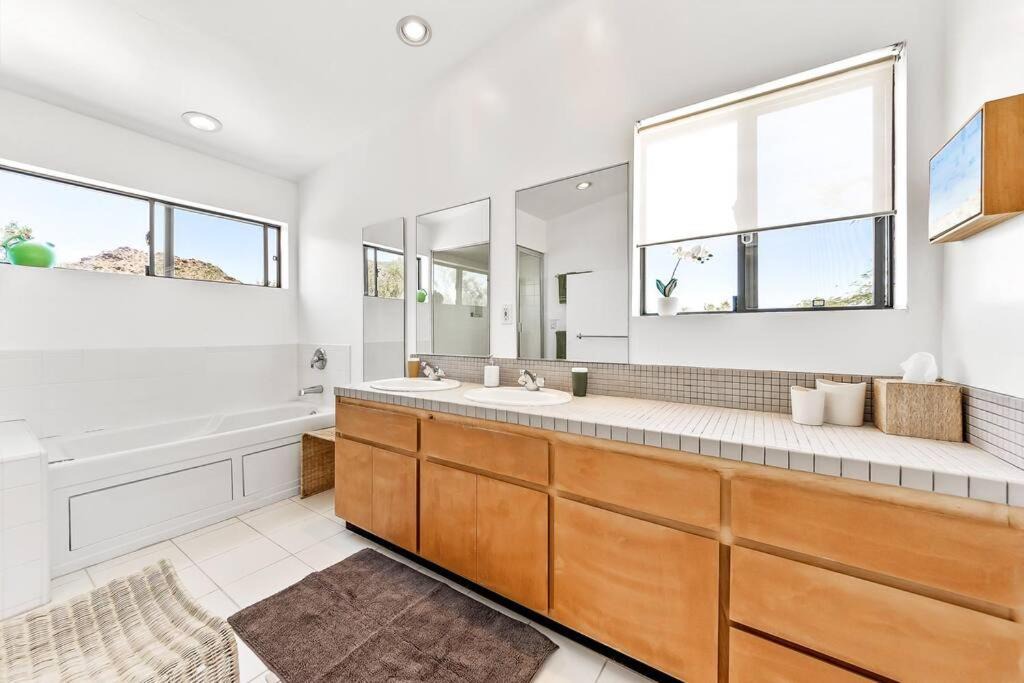 Photo of Kitchen in Joshua Tree Highlands